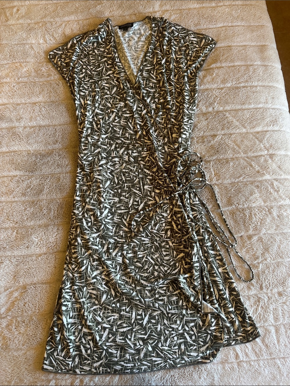 Kenneth Cole Olive Green and White Abstract Wrap Dress